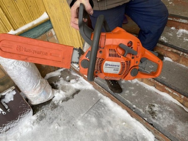 Похититель бензопилы в Брестской области сам позвонил в милицию, надеясь отвести от себя подозрение