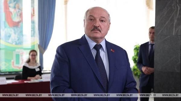 Это был вынужденный шаг. Лукашенко о запуске ракет с территории Беларуси по позициям в Украине