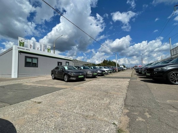 Перекупы-нелегалы выживут, а мелкие автохаусы и ИП — нет? Как участники авторынка оценивают новые правила торговли «бэушкой»