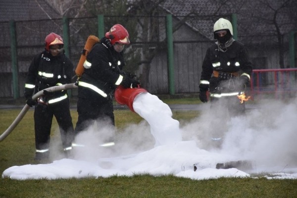 В средней школе № 16 г. Бреста состоялась церемония принесения клятвы учащимися класса профессиональной направленности МЧС В средней школе № 16 г. Бреста состоялась церемония принесения клятвы учащимися класса профессиональной направленности МЧС