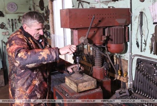 Сам себе инженер-конструктор! Как мастер из Беларуси собирает сложные машины без чертежей