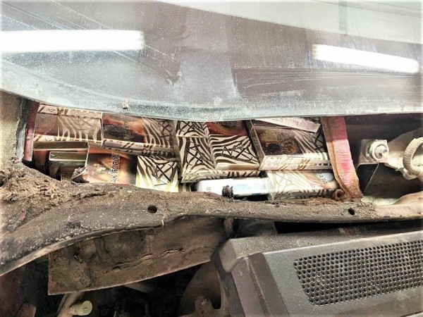 Эта Mazda стала «сейфом» для сигарет. Белорус смог проехать на ней в Литву, а потом попался на мелочи Эта Mazda стала «сейфом» для сигарет. Белорус смог проехать на ней в Литву, а потом попался на мелочи