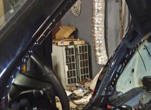 Арендный премиальный Mercedes из Минска увезли под Москву на запчасти Арендный премиальный Mercedes из Минска увезли под Москву на запчасти