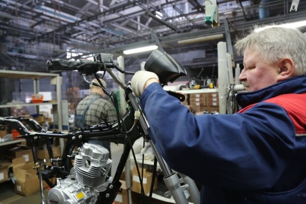 «Выхлопная труба — также своя, белорусская!» Посмотрели на новые M1NSK Hunter 150 и Ranger 200 «Выхлопная труба — также своя, белорусская!» Посмотрели на новые M1NSK Hunter 150 и Ranger 200