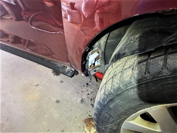 Эта Mazda стала «сейфом» для сигарет. Белорус смог проехать на ней в Литву, а потом попался на мелочи Эта Mazda стала «сейфом» для сигарет. Белорус смог проехать на ней в Литву, а потом попался на мелочи