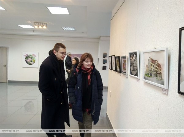 Юбилейную выставку молодых художников «Усе разам» презентовали в Бресте
