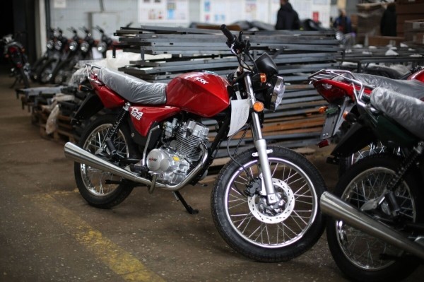 «Выхлопная труба — также своя, белорусская!» Посмотрели на новые M1NSK Hunter 150 и Ranger 200 «Выхлопная труба — также своя, белорусская!» Посмотрели на новые M1NSK Hunter 150 и Ranger 200