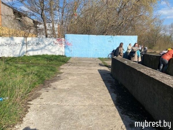 В Бресте продолжат реконструкцию набережной в районе речного порта