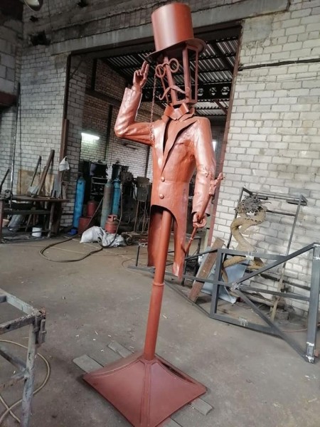 Два необычных фонаря установят в центре Барановичей