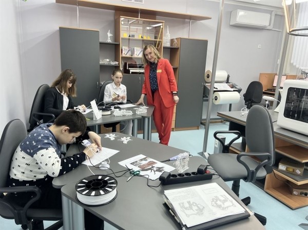 Детский технопарк создали в самой большой школе Барановичей Детский технопарк создали в самой большой школе Барановичей