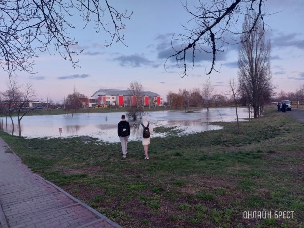 В связи с порывом водопровода в районе ЦМТ произошло временное снижение давления в сети холодного водоснабжения В связи с порывом водопровода в районе ЦМТ произошло временное снижение давления в сети холодного водоснабжения