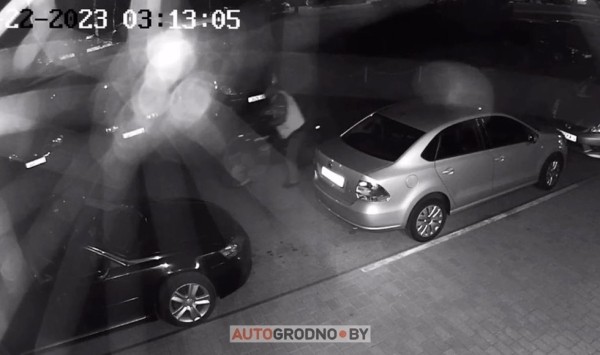 У белоруса угнали мотоцикл за «семь секунд». Есть видео У белоруса угнали мотоцикл за «семь секунд». Есть видео