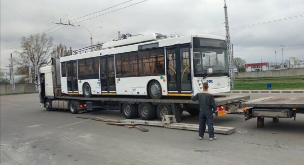 Десять троллейбусов с автономным ходом МАЗ 203Т70 в Бресте