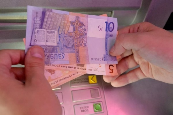 Кто в Беларуси получает самые большие зарплаты: смотрим на цифры Кто в Беларуси получает самые большие зарплаты: смотрим на цифры