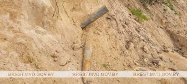 В Барановичским районе обнаружены артиллерийские снаряды времен ВОВ В Барановичским районе обнаружены артиллерийские снаряды времен ВОВ