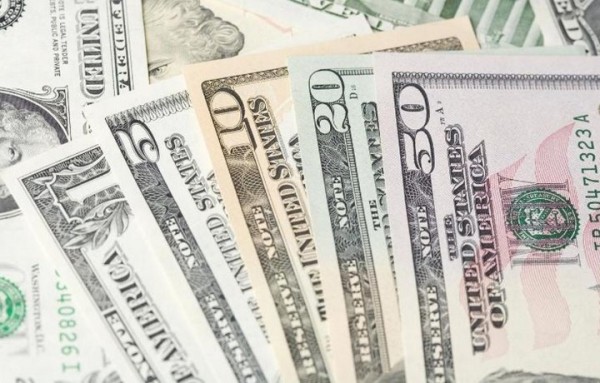 В таможне разъяснили порядок перевозки наличных через границу