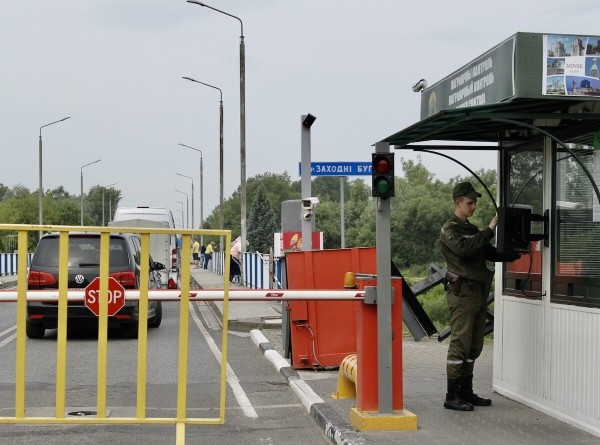 Как сегодня белорусы проходят границу на легковых авто Как сегодня белорусы проходят границу на легковых авто