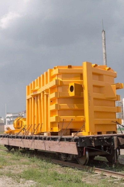 На горнодобывающем предприятии в Брестской области появились самые крупные самосвалы