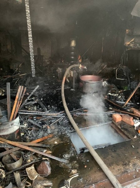 В Бресте произошел пожар в гараже. Пострадал мужчина В Бресте произошел пожар в гараже. Пострадал мужчина