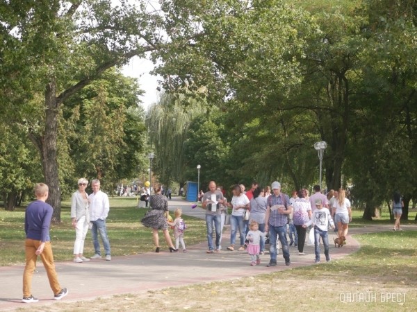 Минувший понедельник стал самым жарким днем за всю историю наблюдений