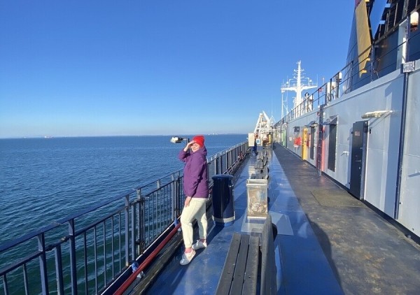 «После такой работы многие разводятся». Белоруска ушла в дальнобой вслед за мужем