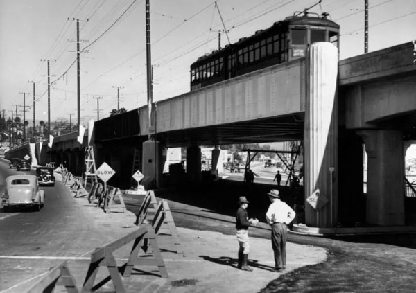 Как обычный рабочий придумал знаменитый дорожный конус