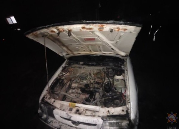 В Кобринском районе жена спасла мужа из горящего автомобиля