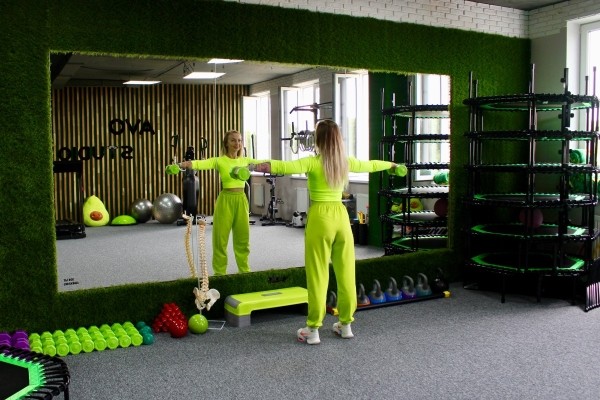 Массаж, тейпирование, фитнес, йога, работа со сколиозом и многое другое. В «AVOSTUDIO» на Варшавском шоссе в Бресте люди становятся красивее, здоровее и увереннее в себе