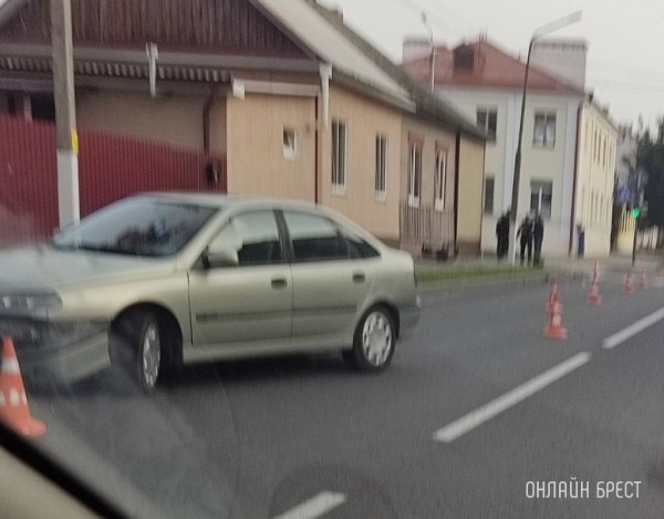 В Пинске произошло ДТП с участием авто и мото В Пинске произошло ДТП с участием авто и мото
