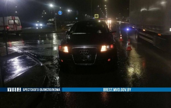 В Бресте водитель Audi совершил наезд на женщину В Бресте водитель Audi совершил наезд на женщину