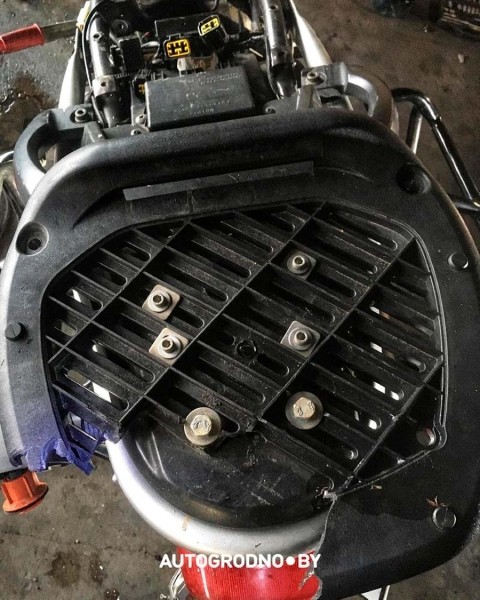 У белоруса в Вильнюсе хотели угнать мотоцикл, но не смогли. Разозлились и утопили в реке