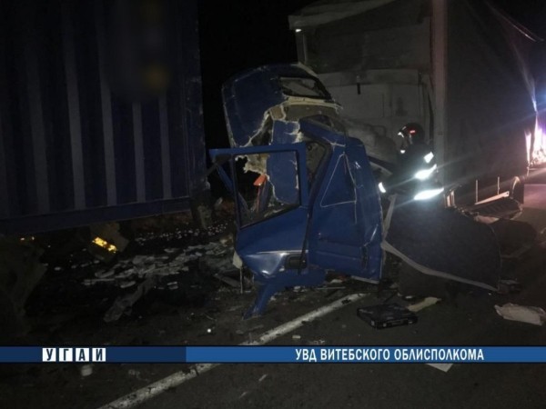 На М1 погиб водитель грузовика