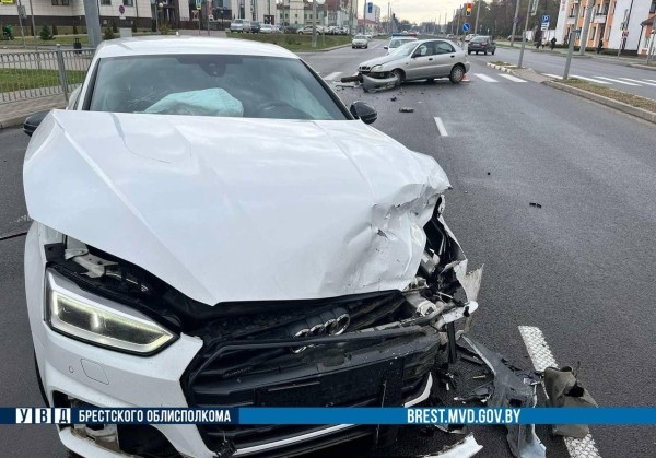 Результат небезопасного маневра в Бресте Результат небезопасного маневра в Бресте