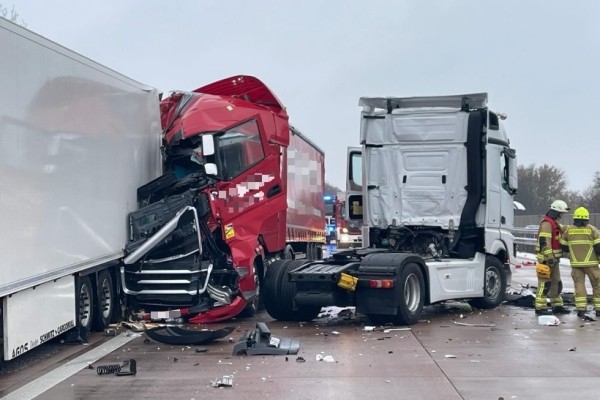 В Германии белорус пострадал в ДТП с тремя грузовиками