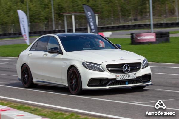 Белорусы «случайно» собрали самый быстрый Largus в мире