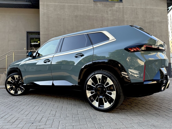 Самый дорогой и престижный кросс BMW: вот сколько за него просят в Беларуси