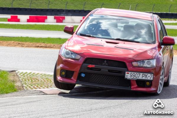 Белорусы «случайно» собрали самый быстрый Largus в мире