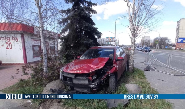 В Бресте пьяный водитель совершил ДТП