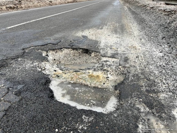 «Каско ни у кого нет». Несколько машин влетело в ямы: кто теперь будет оплачивать ремонт? «Каско ни у кого нет». Несколько машин влетело в ямы: кто теперь будет оплачивать ремонт?