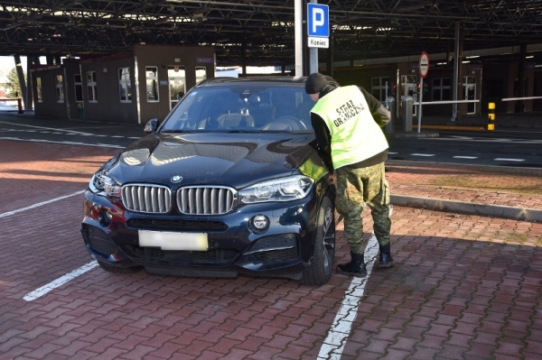 На польской границе у белоруса изъяли угнанный в Бельгии BMW за $80 тысяч На польской границе у белоруса изъяли угнанный в Бельгии BMW за $80 тысяч