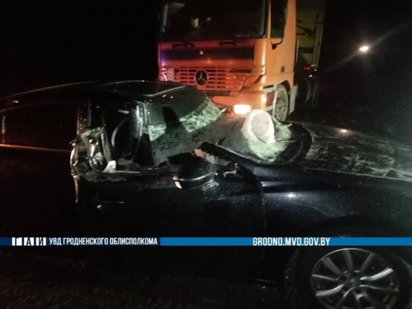 Буксировочный трос в сумерках прошил Mazda. Слова водителя