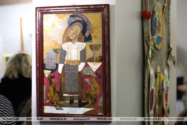 Выставка «Песні зямлі маёй» открылась в Бресте